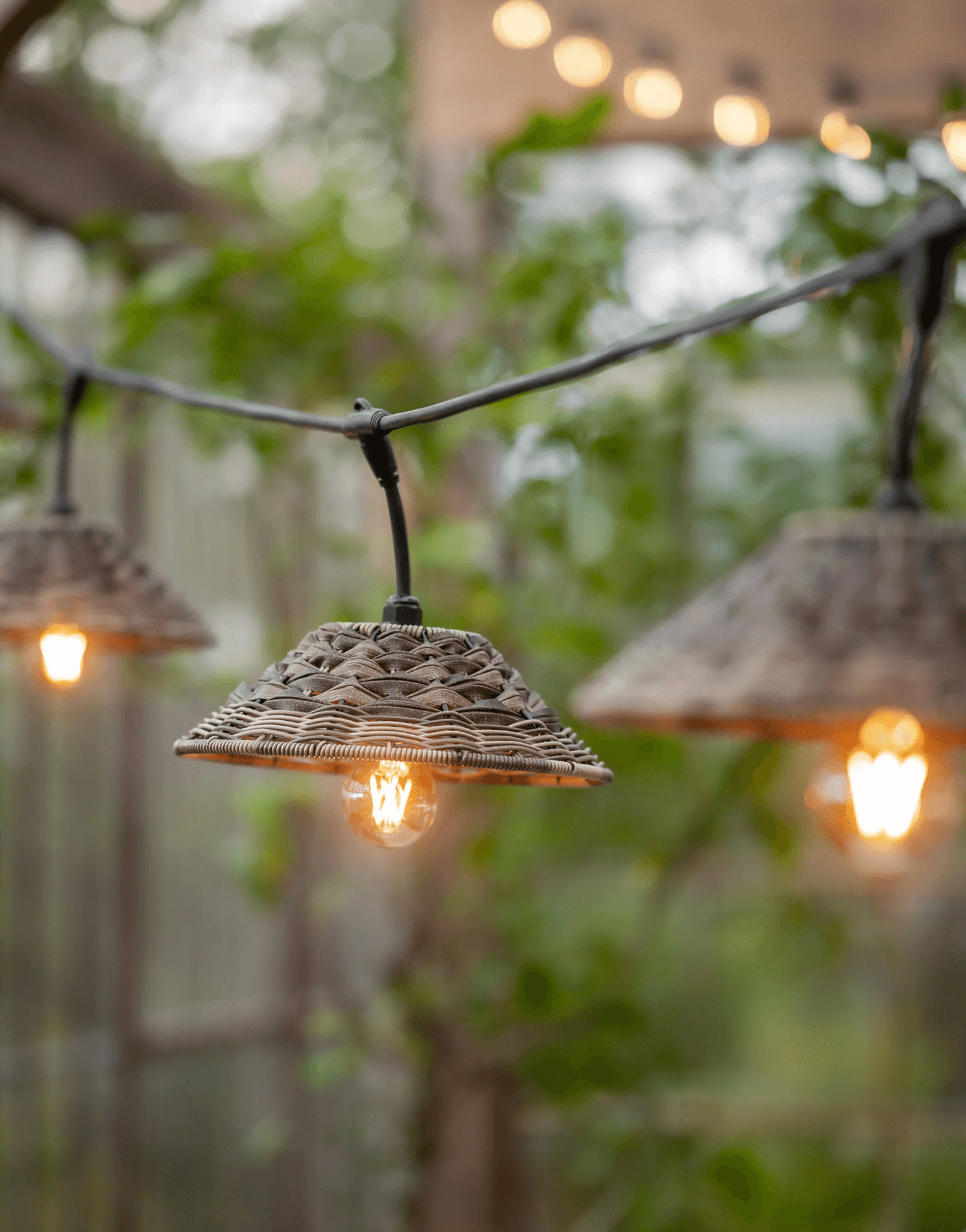 Taupe Garden Light String 6.5 m - Im Raum ansehen